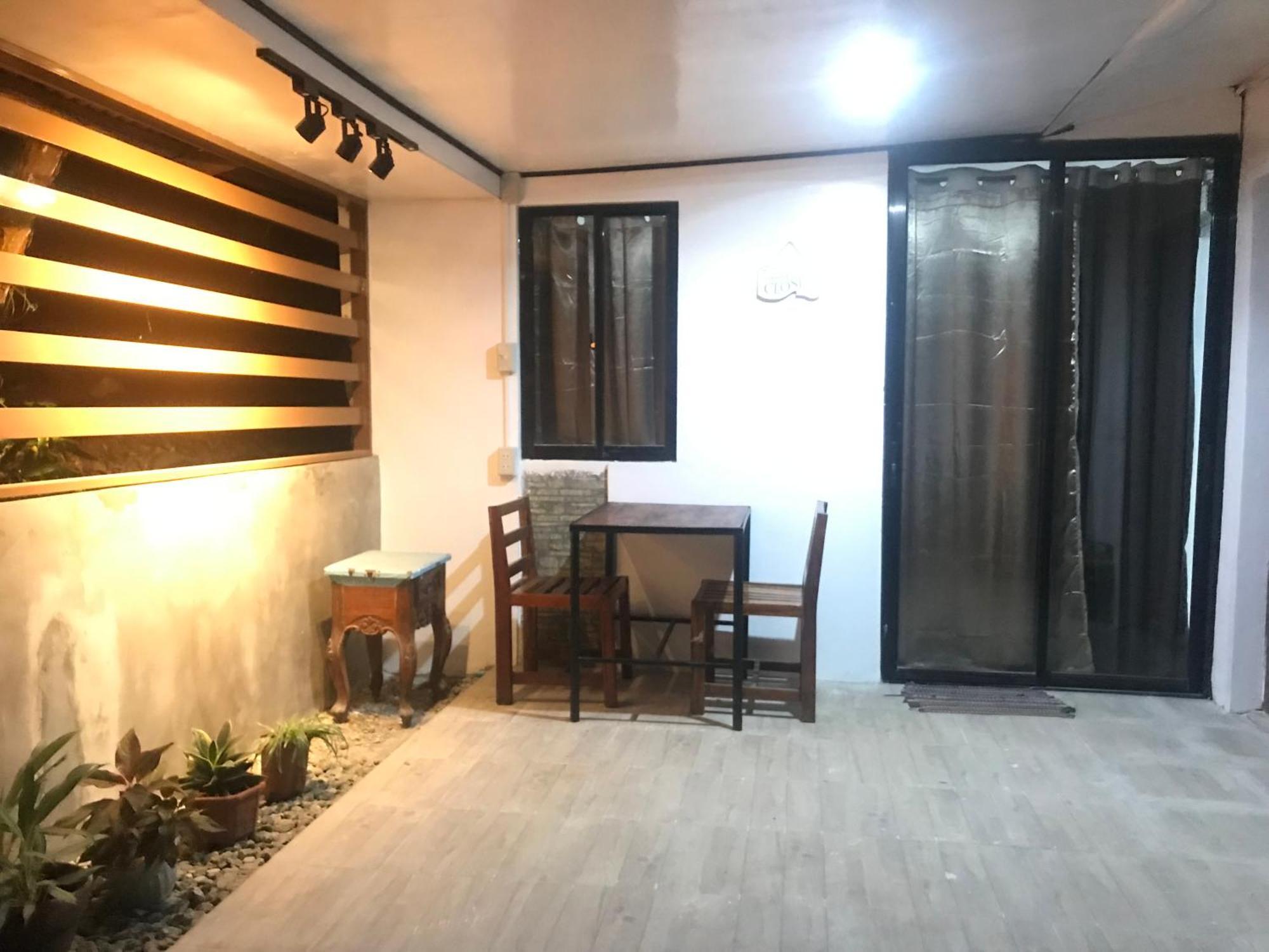 Central Hub Homestay Puerto Princesa ภายนอก รูปภาพ